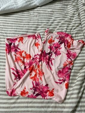 Club London bump friendly dress